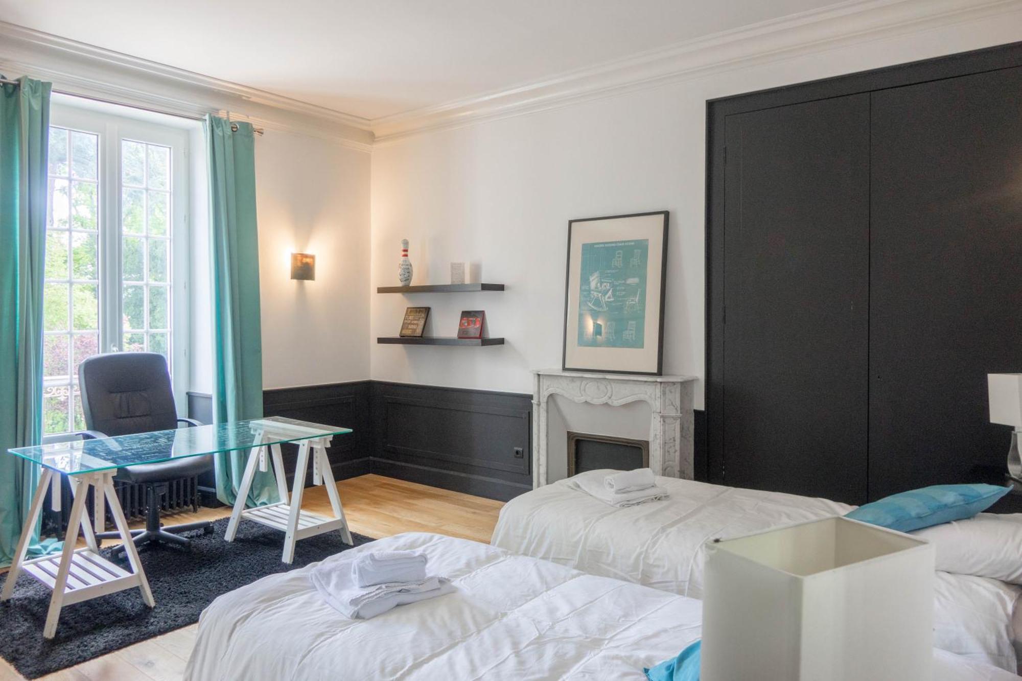 Maison Chaleureuse De 4 A 12 Personnes Neuville-aux-Bois Экстерьер фото