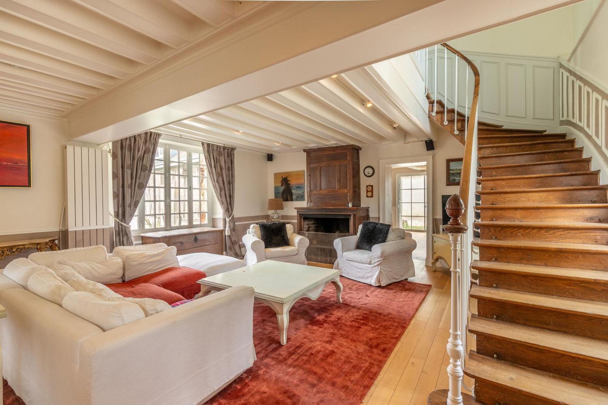 Maison Chaleureuse De 4 A 12 Personnes Neuville-aux-Bois Экстерьер фото
